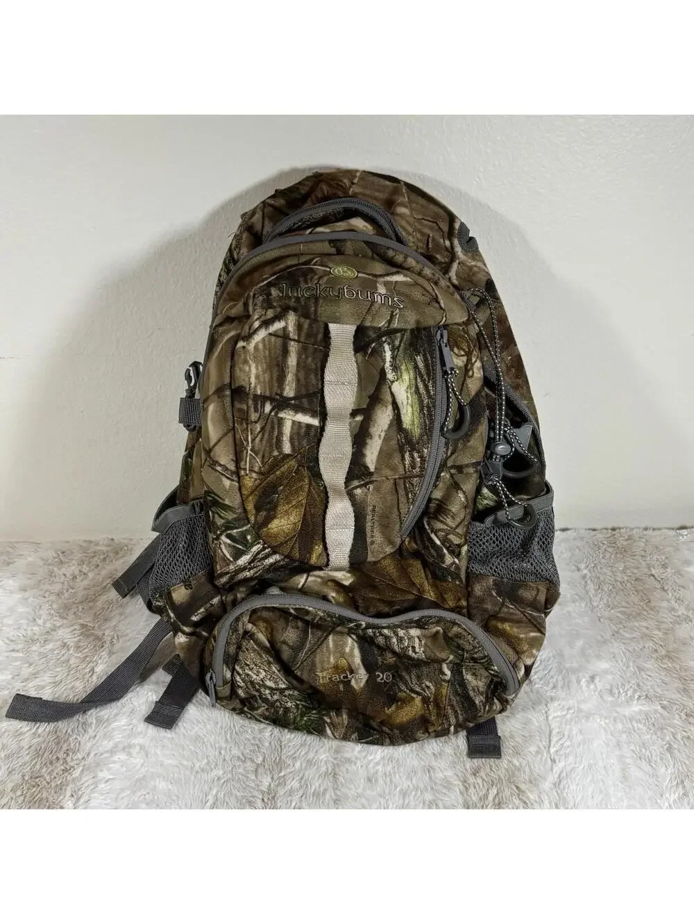 LuckyBums Tracker 20L Backpack Realtree Camo Hydration Compatible Daypack